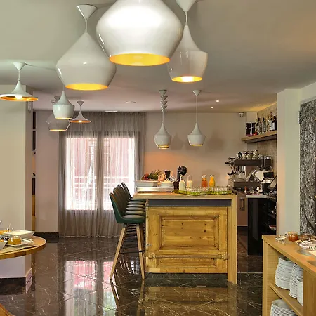 Elia Dorotheou Otel 2*