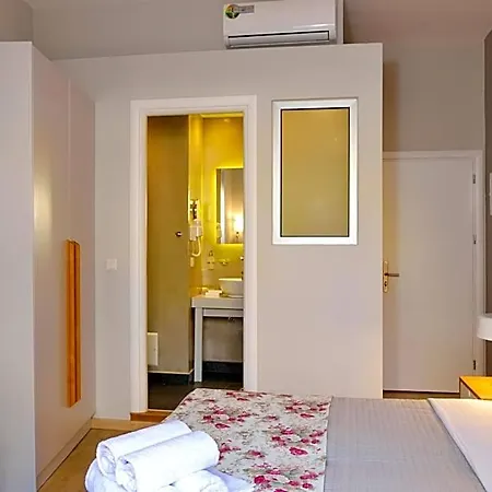 Hotel Elia Dorotheou 2*