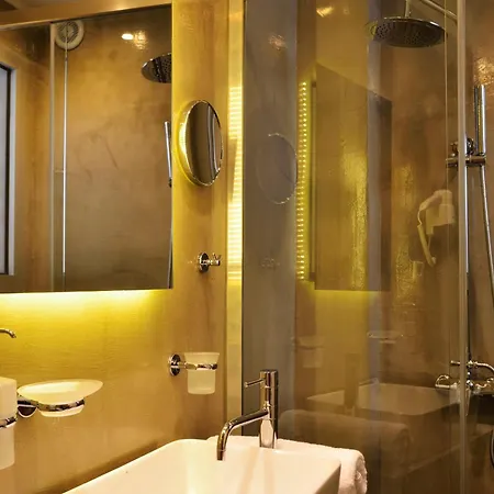 Elia Dorotheou 2* Chania (Crete)