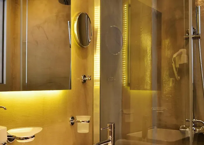 Elia Dorotheou 2* חאניה